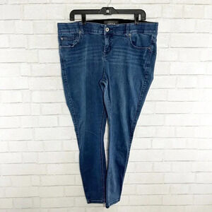 Torrid Dark Wash High Rise Sky High Skinny Jeans Women's Plus Size 18 Regular